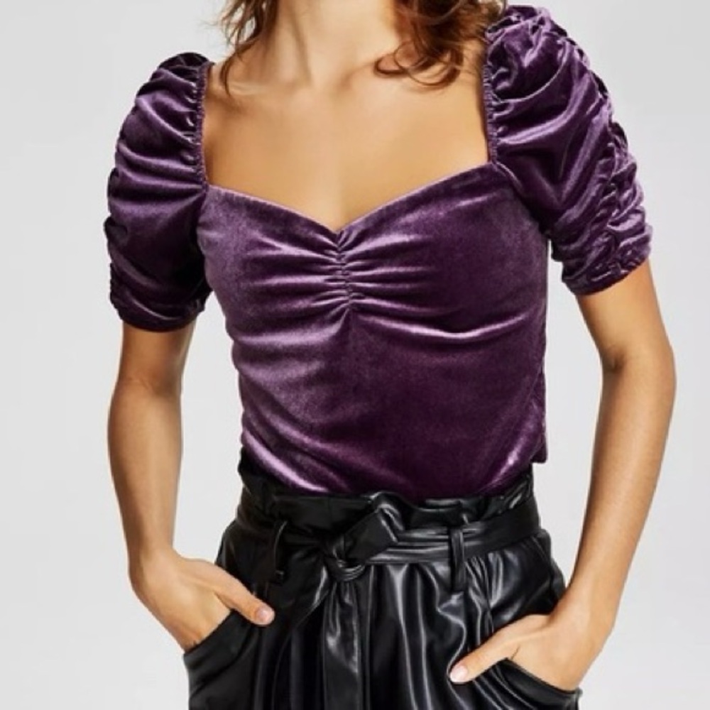 AND NOW THIS Women's Velvet Ruched-Sleeve Crop Top